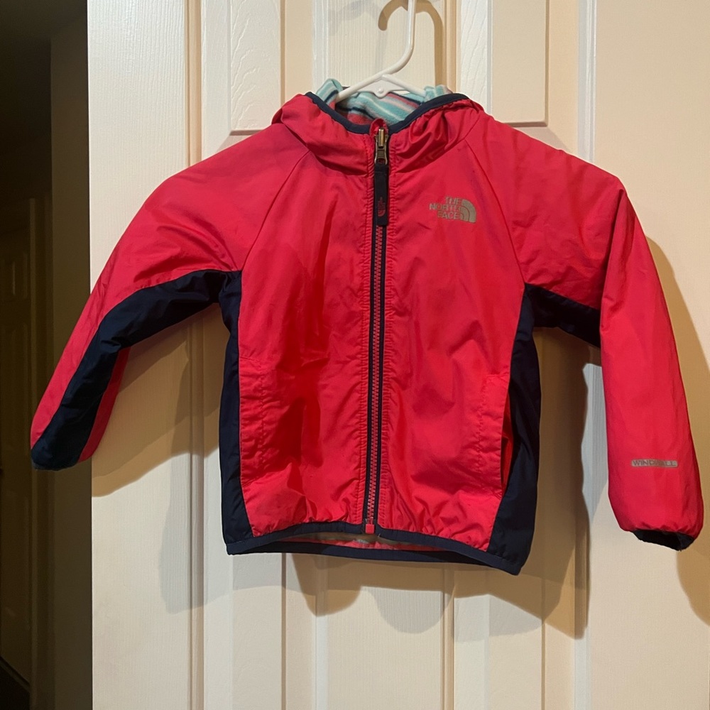 The North Face 3T Reversible Breezeway Jacket in atomic pink